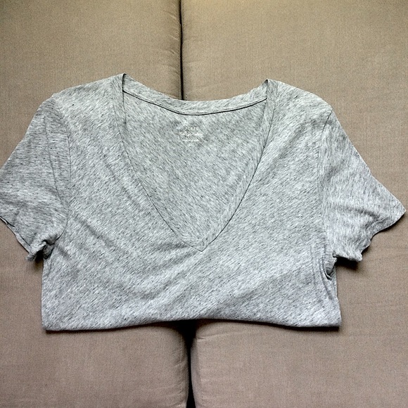 J. Crew Vintage Cotton V Neck - Picture 4 of 8